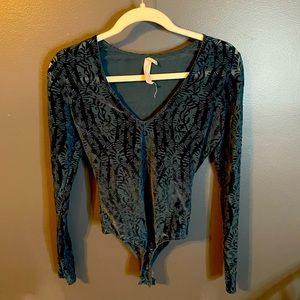 Free People velvet sheer long sleeve bodysuit. Size XS but fits like a small!